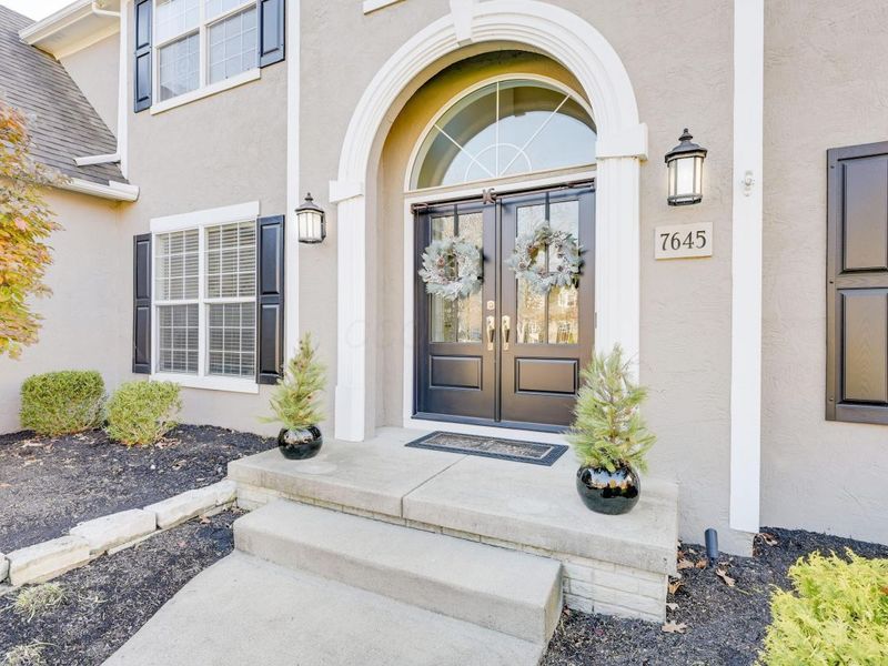 7645 Fulmar Drive, Dublin, OH 43017 Photo 4