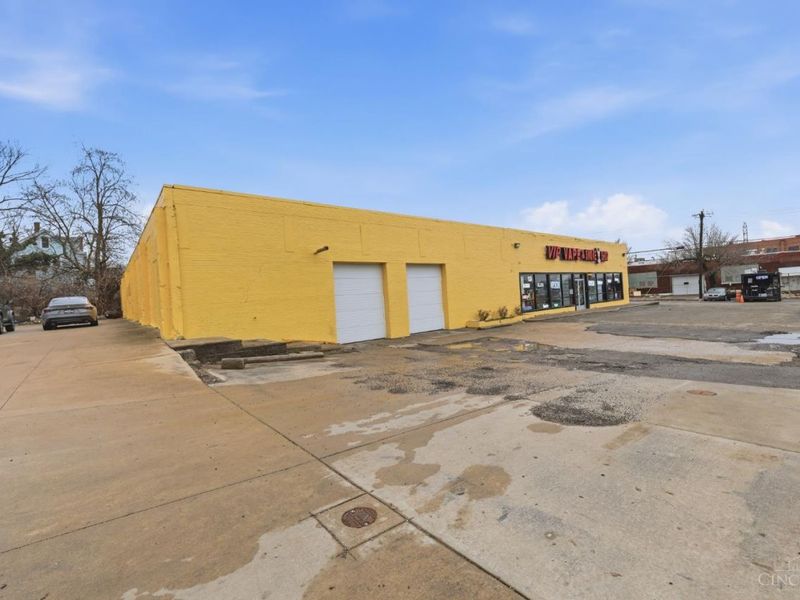 5000 Montgomery Road, Cincinnati, OH 45212 Photo 24