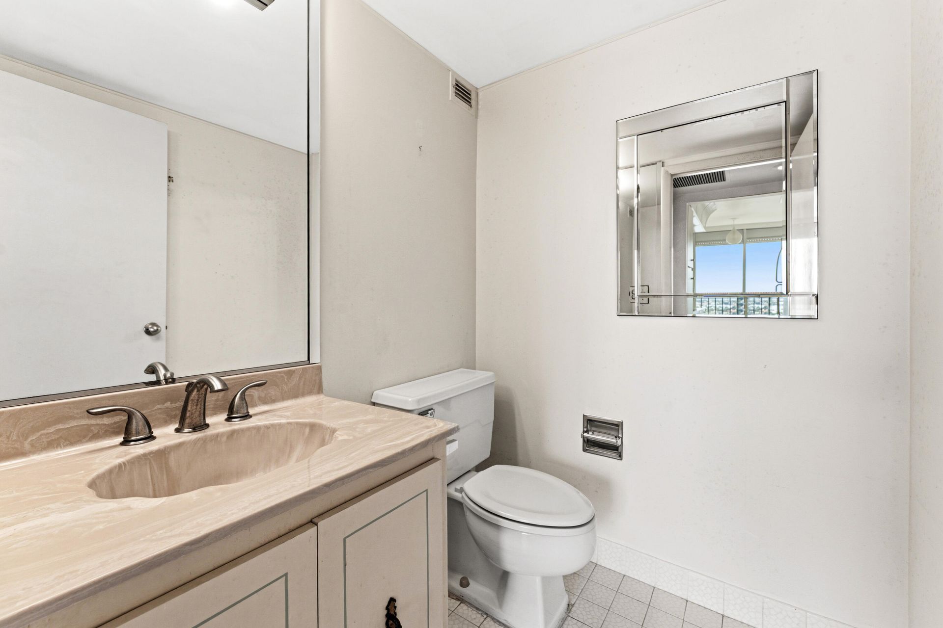 1701 S Flagler Drive, Unit 1806, West Palm Beach, FL 33401 Photo