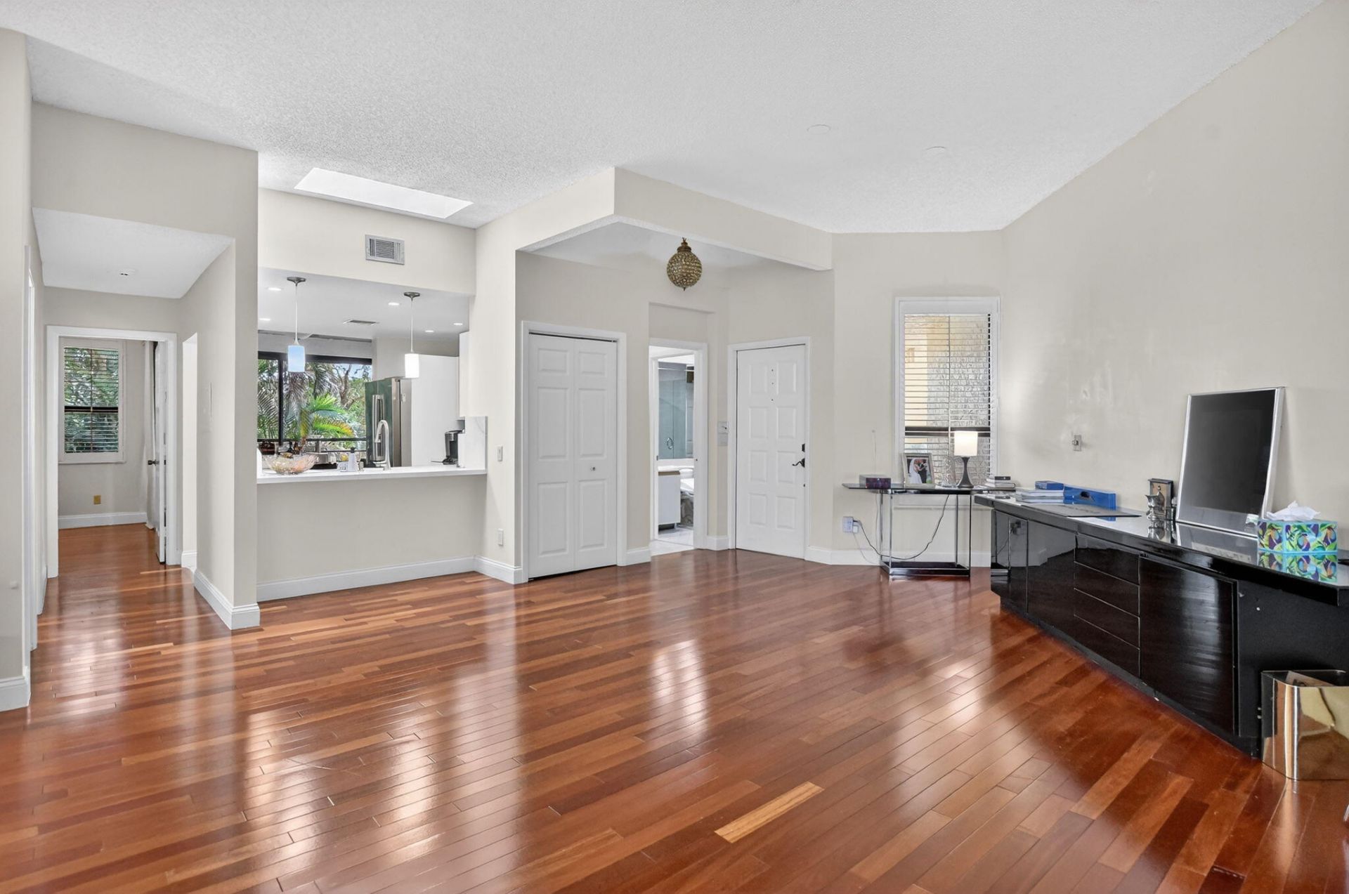 7535 La Paz Boulevard, Unit 301, Boca Raton, FL 33433 Photo