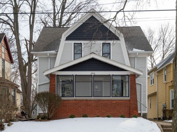 1012 Sigsbee Street SE, Grand Rapids, MI 49506