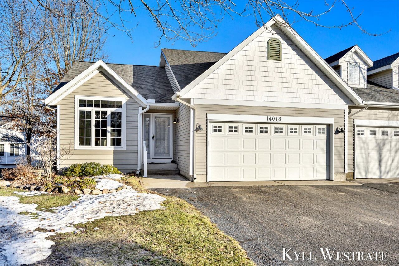 14018 Bayou Ridge Circle, Grand Haven, MI 49417 Main Photo