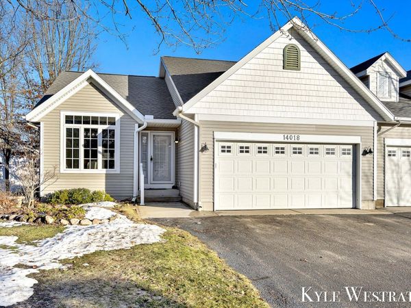 14018 Bayou Ridge Circle, Grand Haven, MI 49417