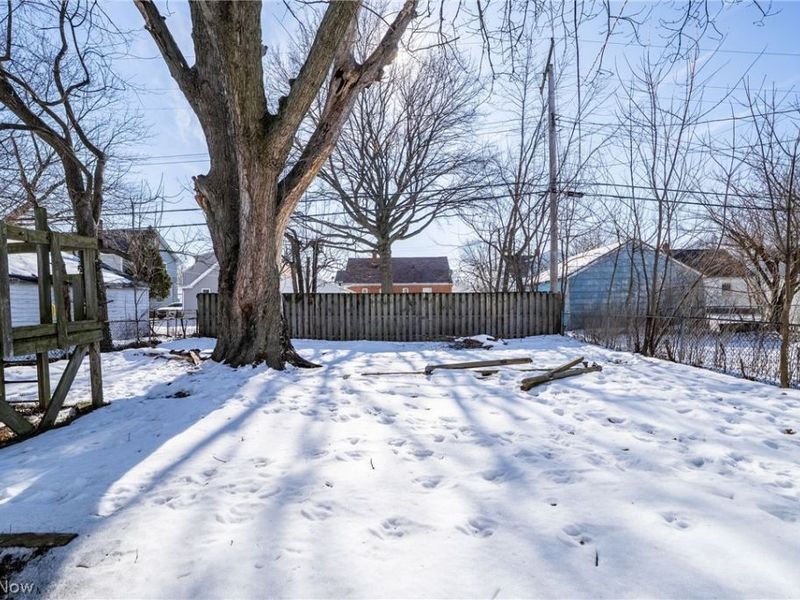 20900 Priday Avenue, Euclid, OH 44123 Photo 28