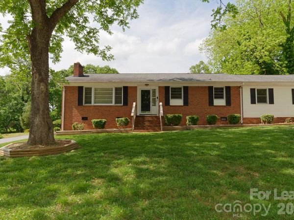 416 W Pine Street, Lincolnton, NC 28092