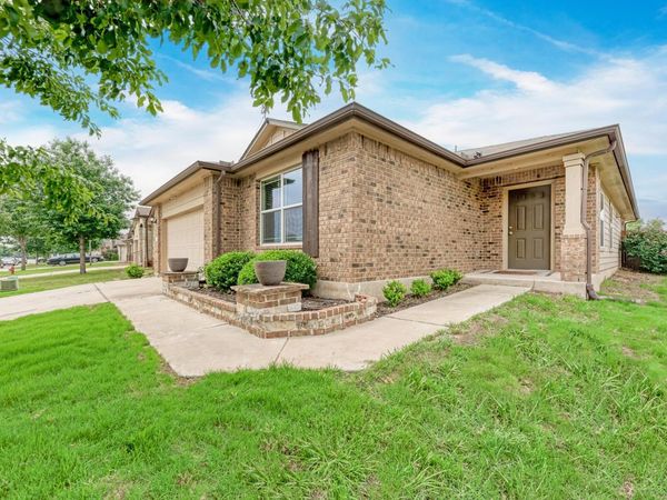 233 Wallops, Kyle, TX 78640
