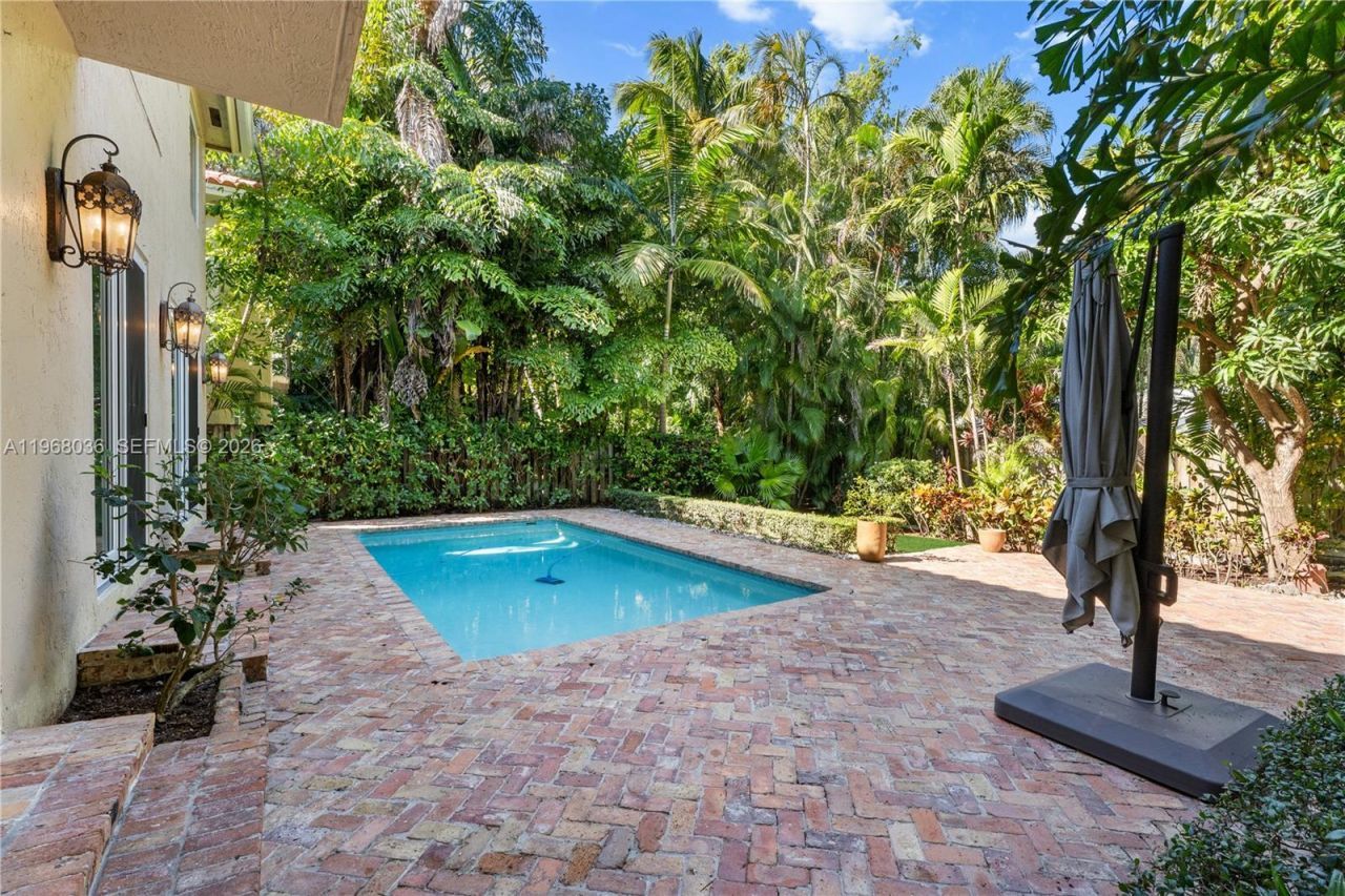 4125 Poinciana Ave, Miami, FL 33133 Photo