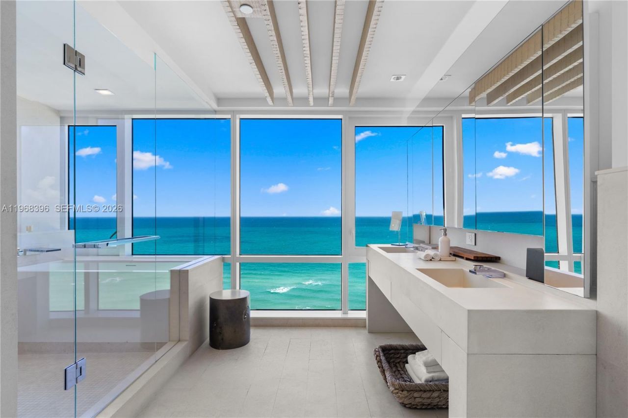 102 24th St, Unit PH-1610, Miami Beach, FL 33139 Photo