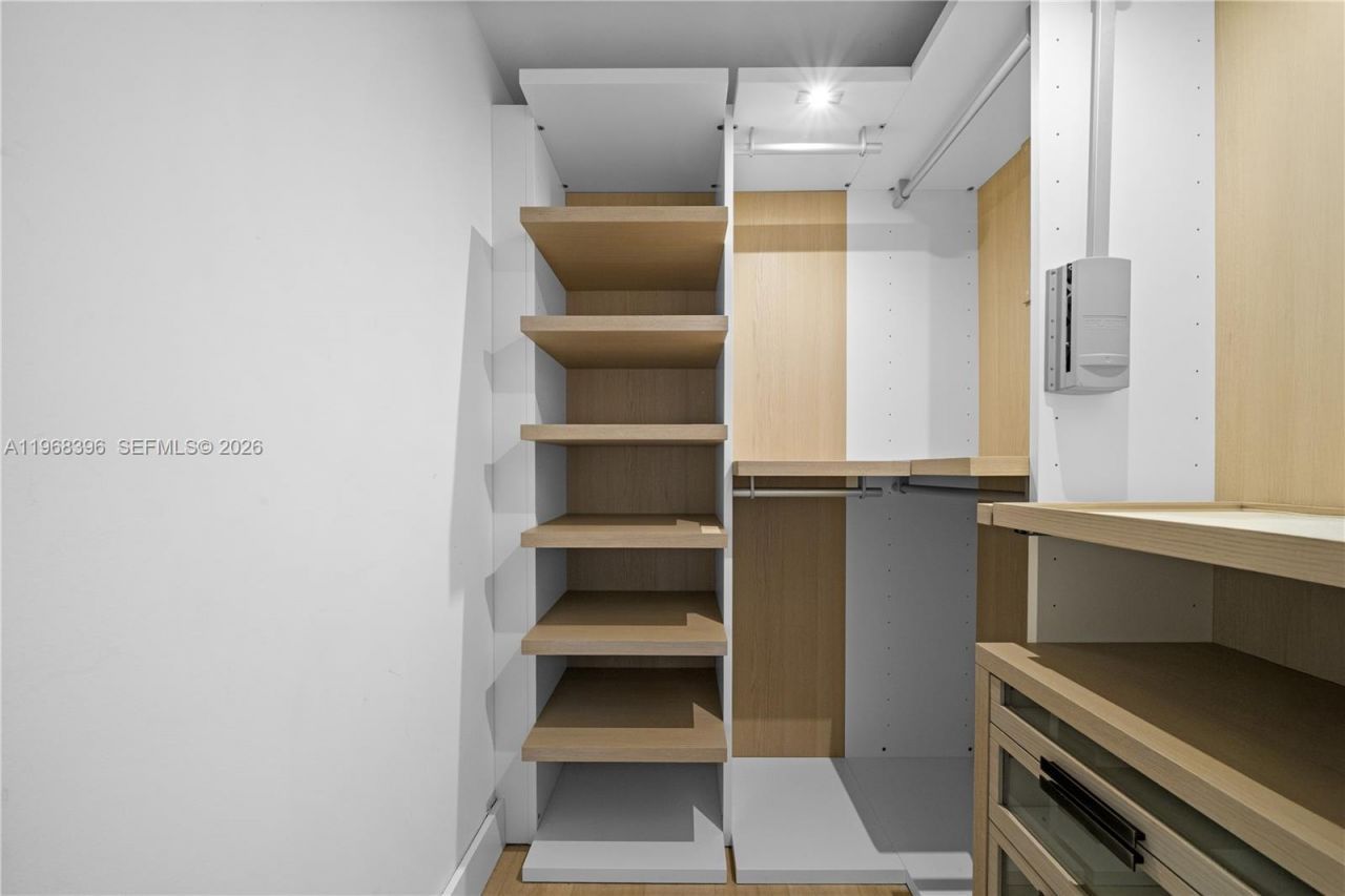 102 24th St, Unit PH-1610, Miami Beach, FL 33139 Photo