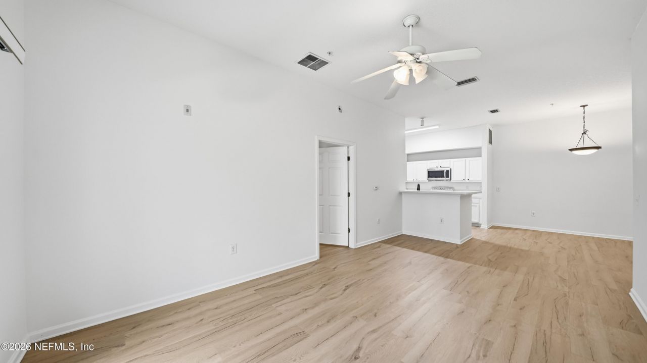 6081 Maggies Circle, Unit 104, Jacksonville, FL 32244 Photo