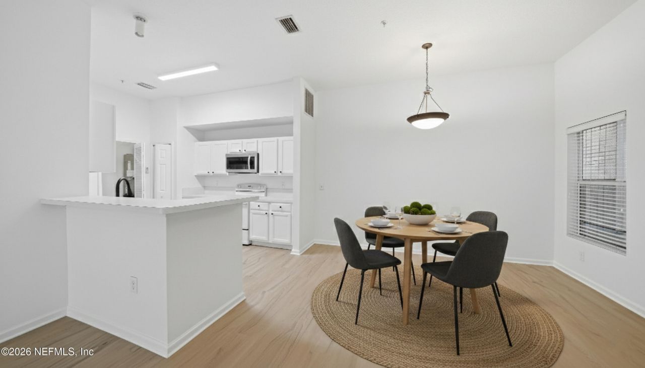 6081 Maggies Circle, Unit 104, Jacksonville, FL 32244 Photo