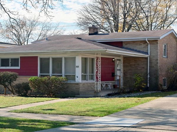 8926 Oak Park Avenue, Morton Grove, IL 60053