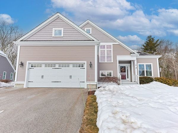 63 Rockwood Ln, Unit 63, Upton, MA 01568
