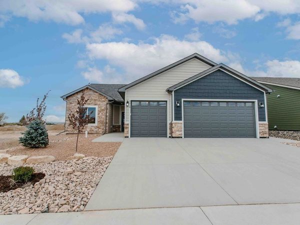 3419 Pinewood Street, Montrose, CO 81401