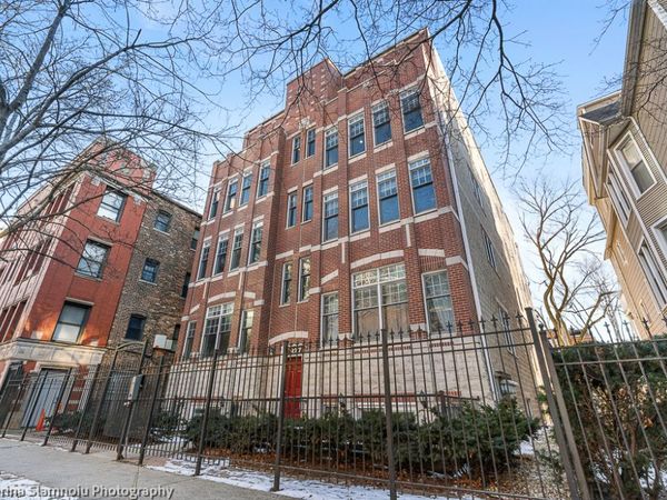 827 W Bradley Place, Unit 1E, Chicago, IL 60613