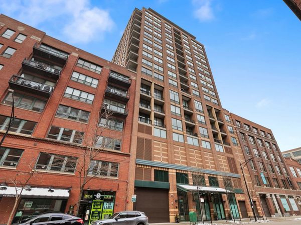 400 W Ontario Street, Unit 801, Chicago, IL 60654