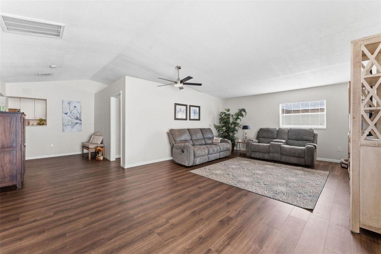 1824 59th Way N, Saint Petersburg, FL 33710 Photo