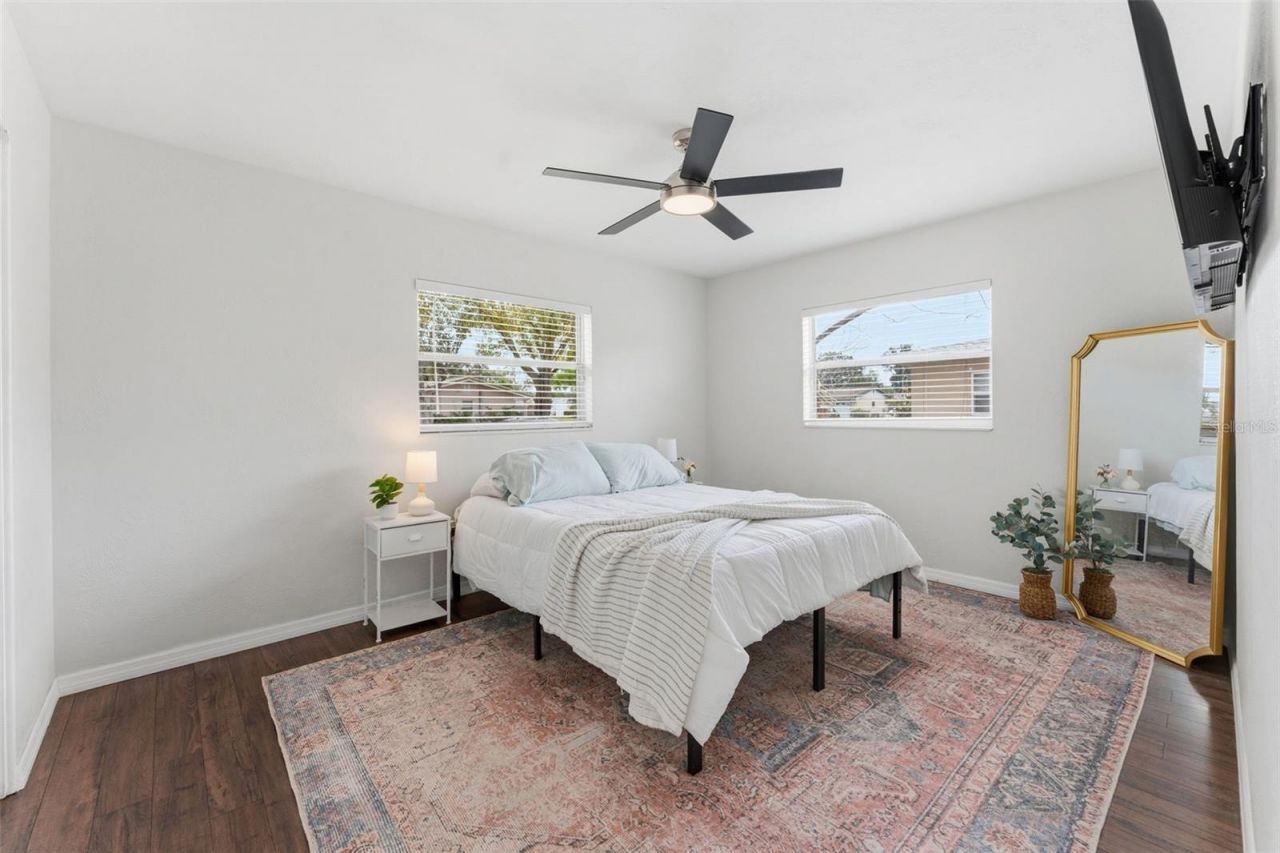 1824 59th Way N, Saint Petersburg, FL 33710 Photo