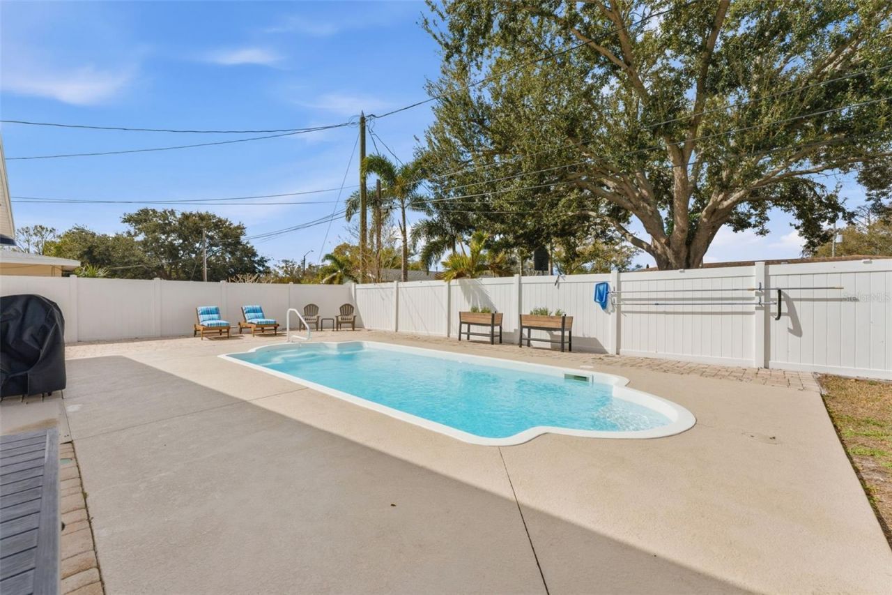 1824 59th Way N, Saint Petersburg, FL 33710 Photo