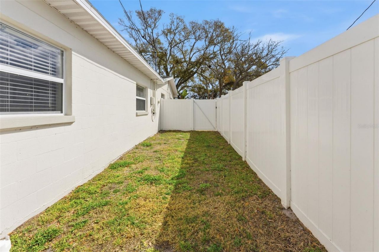 1824 59th Way N, Saint Petersburg, FL 33710 Photo