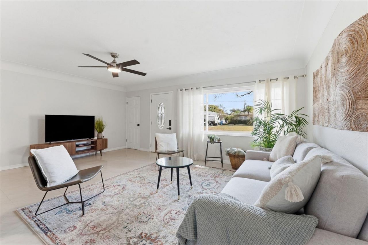 1824 59th Way N, Saint Petersburg, FL 33710 Photo