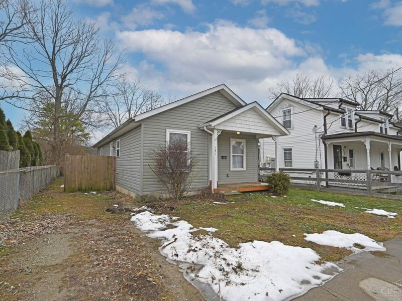 141 E McKinley Street, South Lebanon, OH 45065 Photo 3