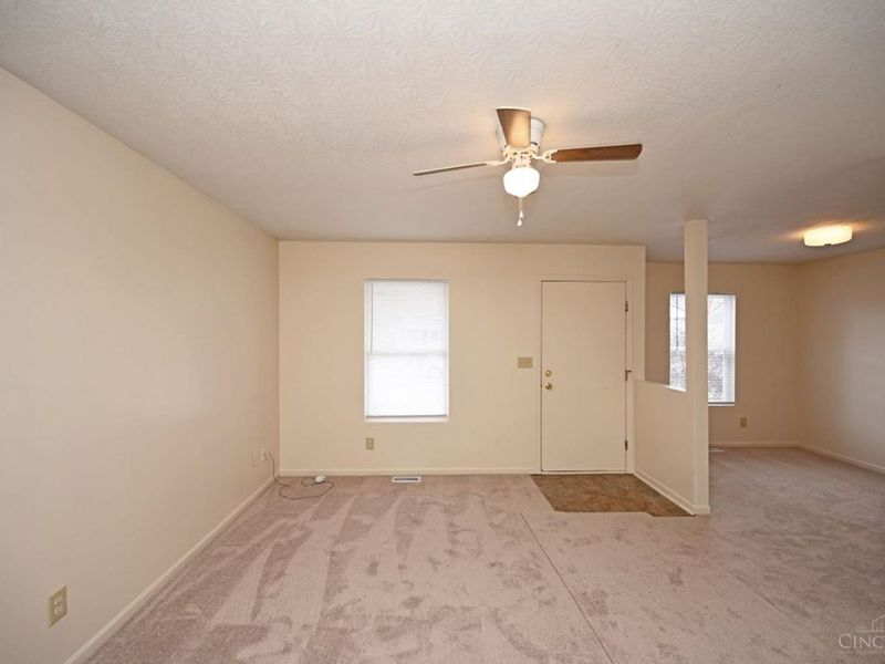 141 E McKinley Street, South Lebanon, OH 45065 Photo 7