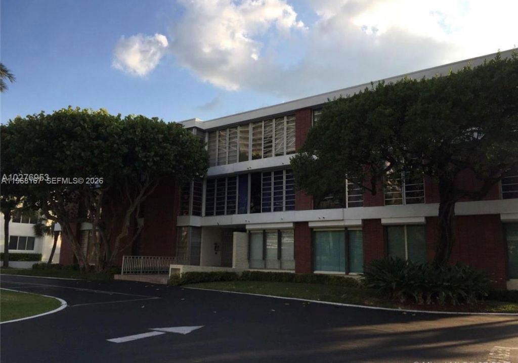 10210 Collins Ave , Unit 306, Bal Harbour, FL 33154 Photo