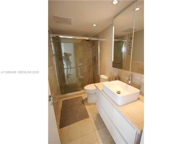 5151 Collins Av, Unit 532, Miami Beach, FL 33140 Photo