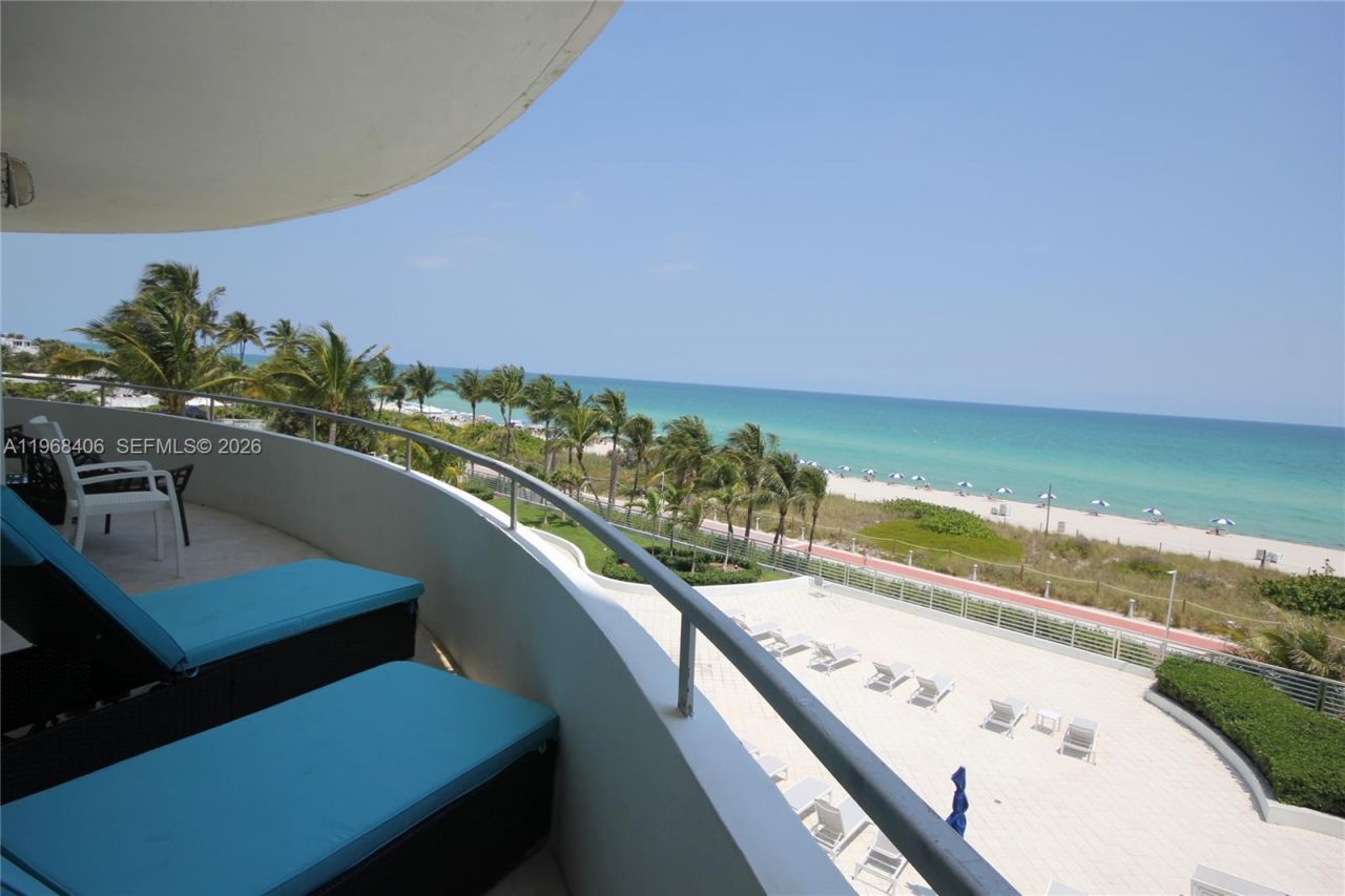 5151 Collins Av, Unit 532, Miami Beach, FL 33140 Photo
