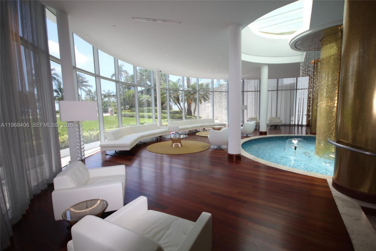 5151 Collins Av, Unit 532, Miami Beach, FL 33140 Photo