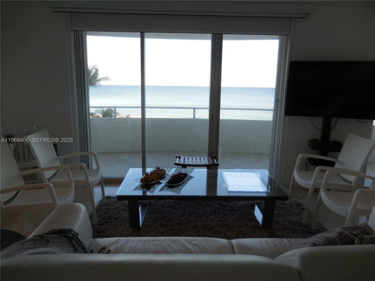 5151 Collins Av, Unit 532, Miami Beach, FL 33140 Photo