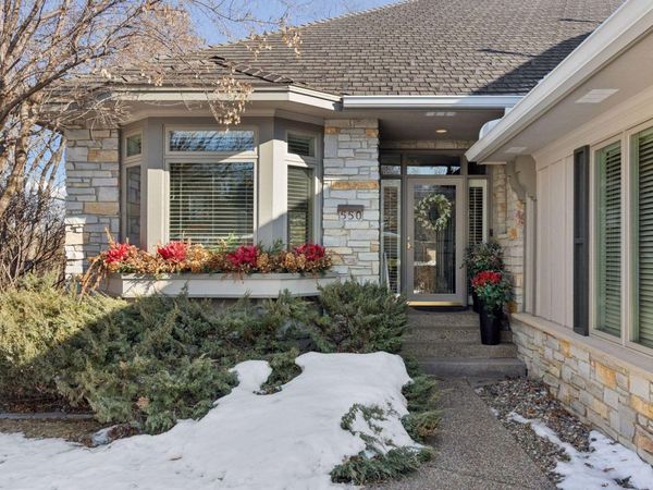 550 Waycliffe Drive N, Wayzata, MN 55391