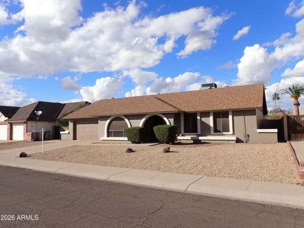 6420 W YUCCA Street W, Glendale, AZ 85304