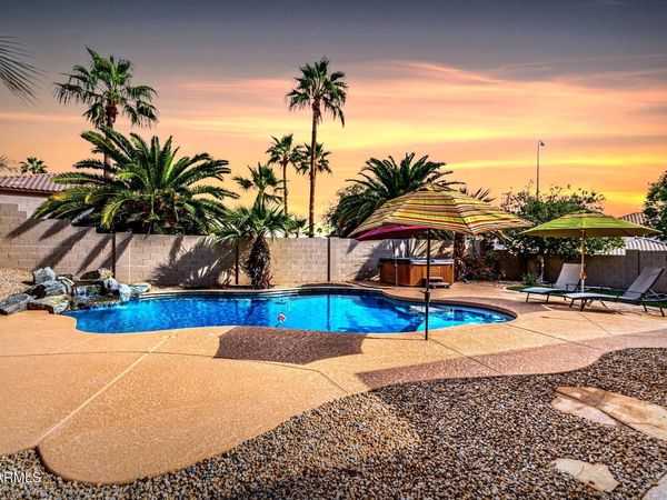 960 W MYRTLE Drive, Chandler, AZ 85248