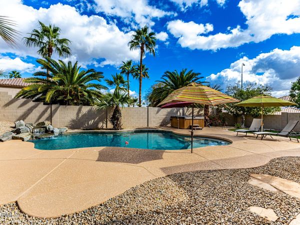 960 W MYRTLE Drive, Chandler, AZ 85248