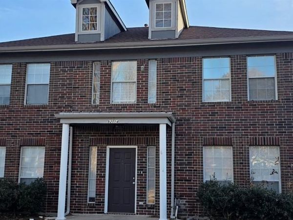 9214 Barton Creek Drive, Rowlett, TX 75089