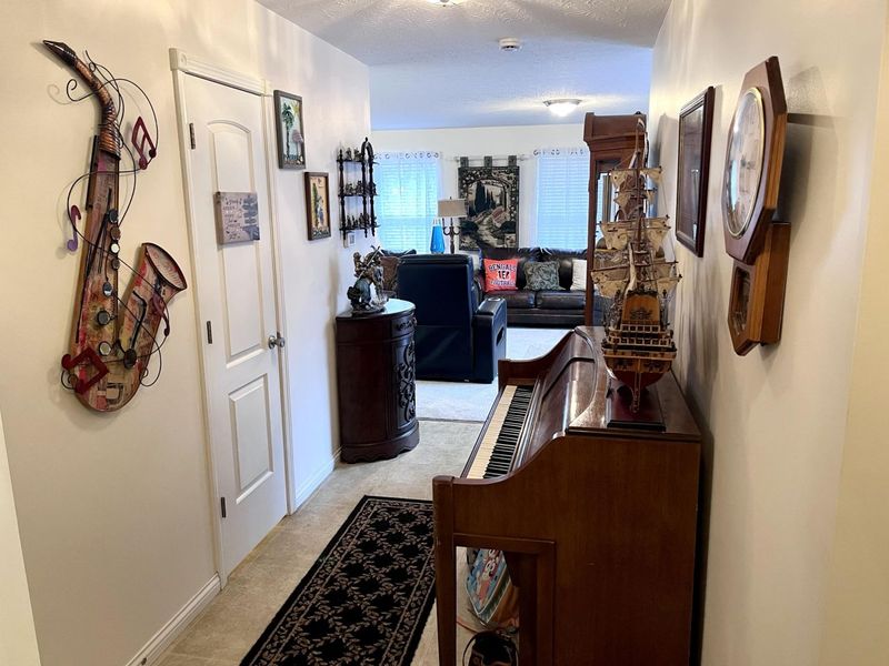 6547 Oak Crest Drive, Burlington, KY 41005 Photo 3