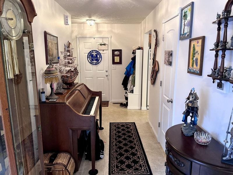 6547 Oak Crest Drive, Burlington, KY 41005 Photo 4