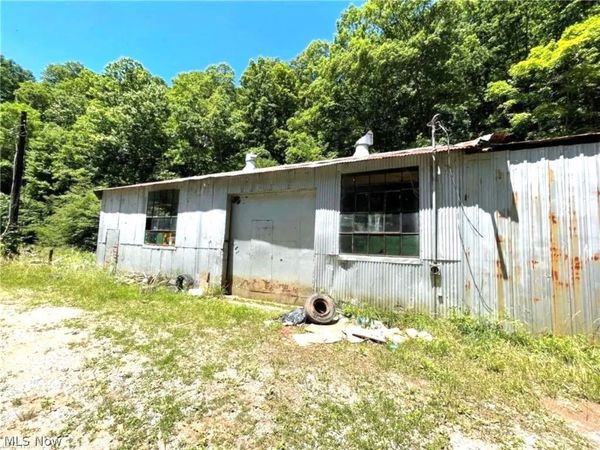 974 Slate Rd, Spencer, WV 25276