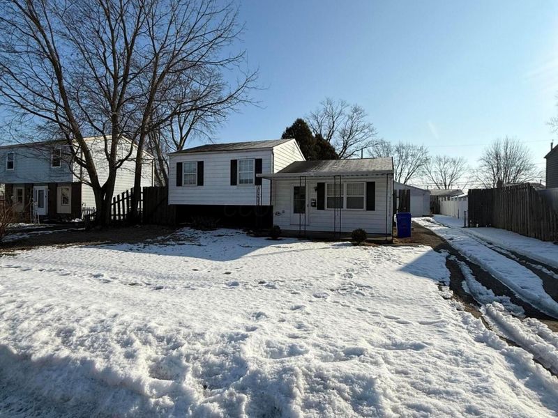 3302 Everson Road E, Columbus, OH 43232 Photo 2