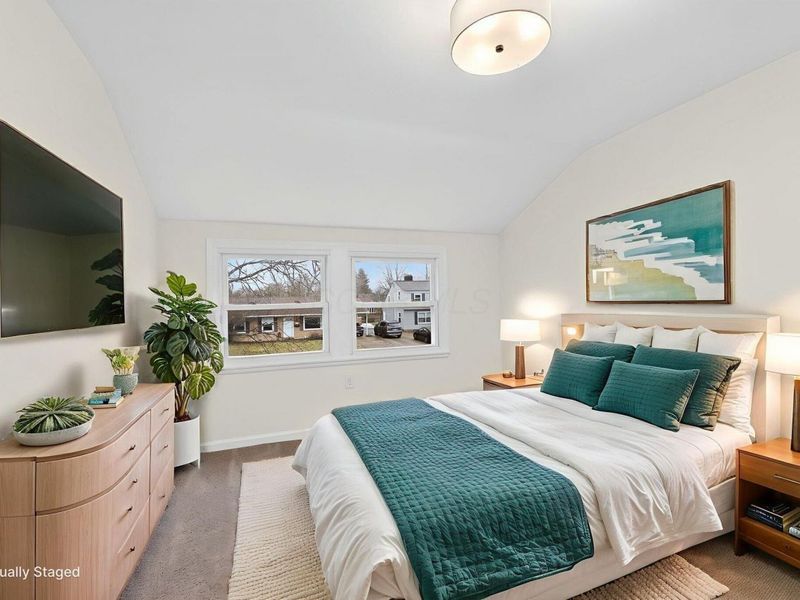 399 Carilla Lane, Columbus, OH 43228 Photo 17