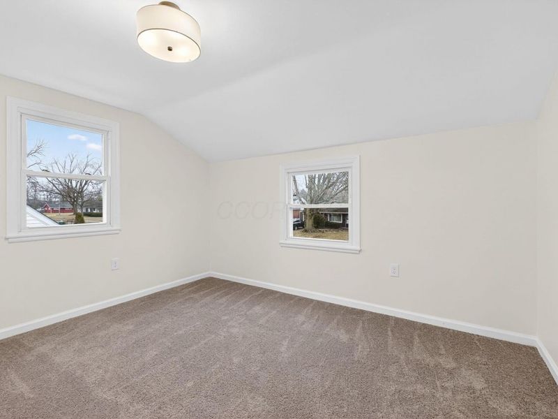 399 Carilla Lane, Columbus, OH 43228 Photo 22