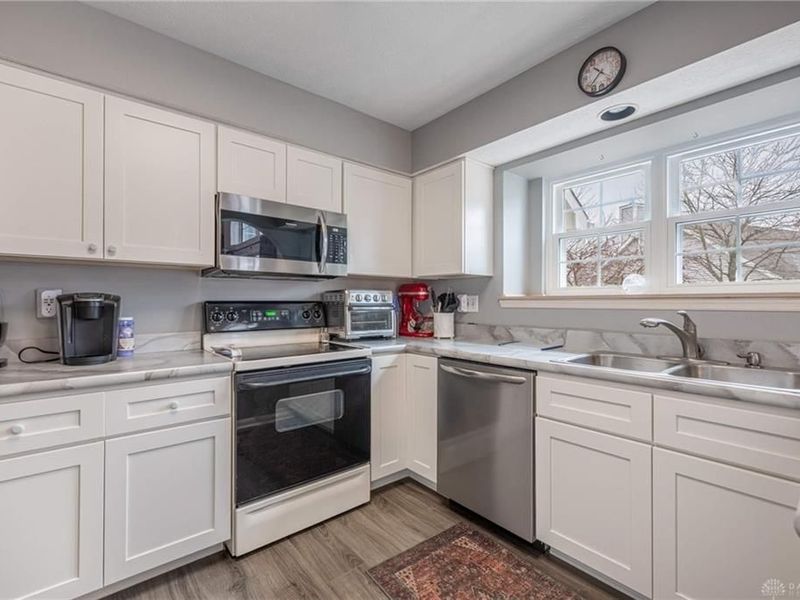 6834 Cedar Cove Drive, Centerville, OH 45459 Photo 9