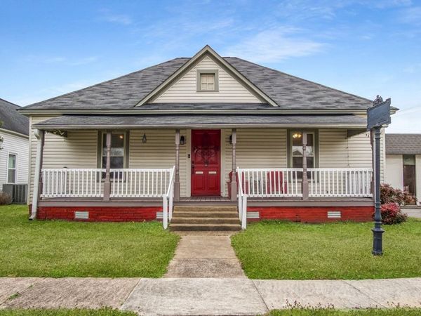 1403 7th Avenue SE, Decatur, AL 35601