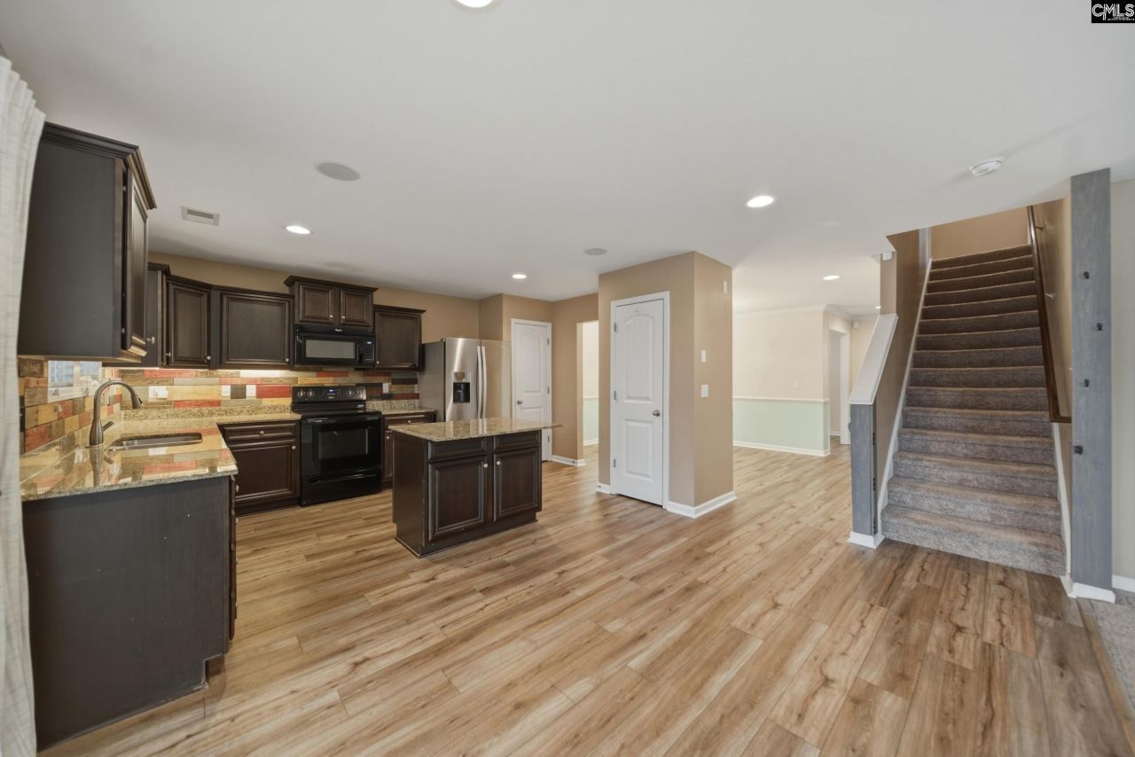 76 Crusader Court Photo 11