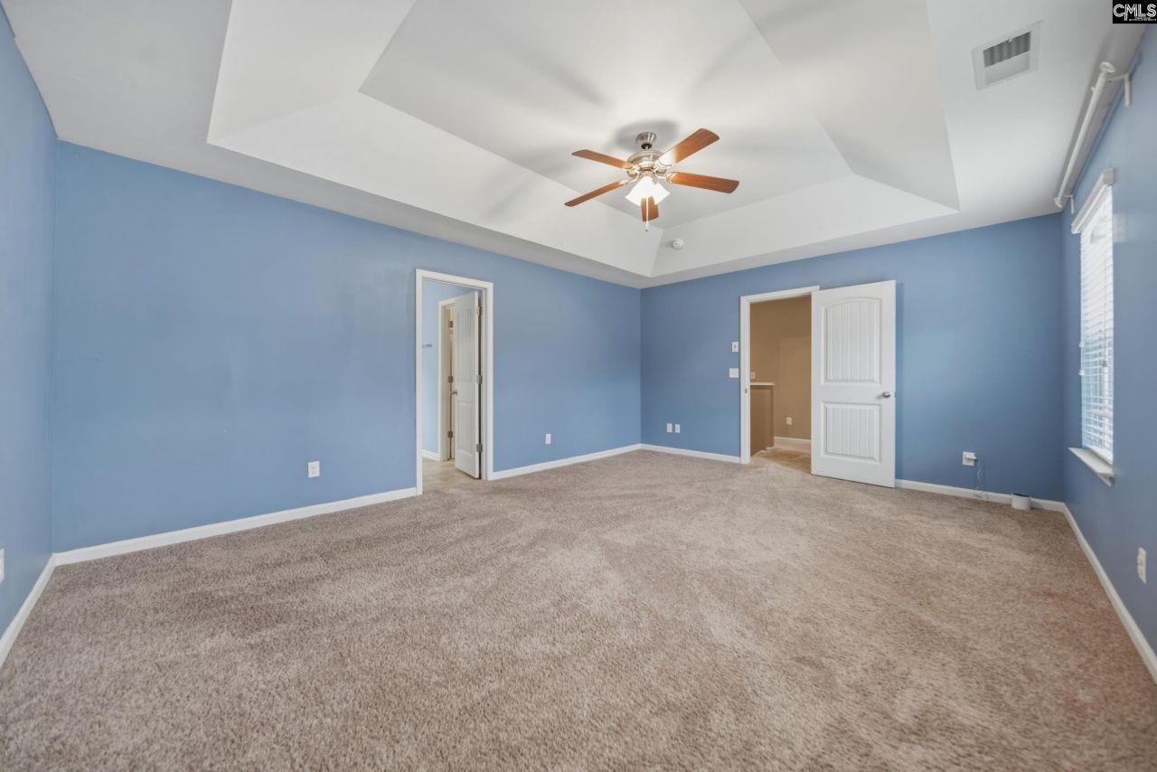 76 Crusader Court Photo 17