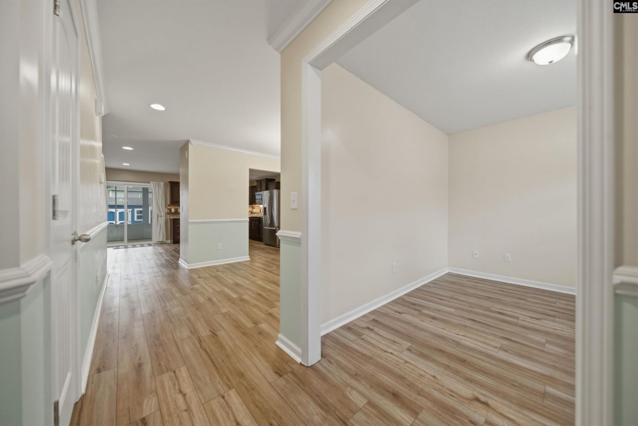 76 Crusader Court Photo 4