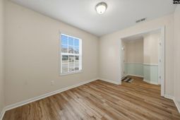 76 Crusader Court photo 4