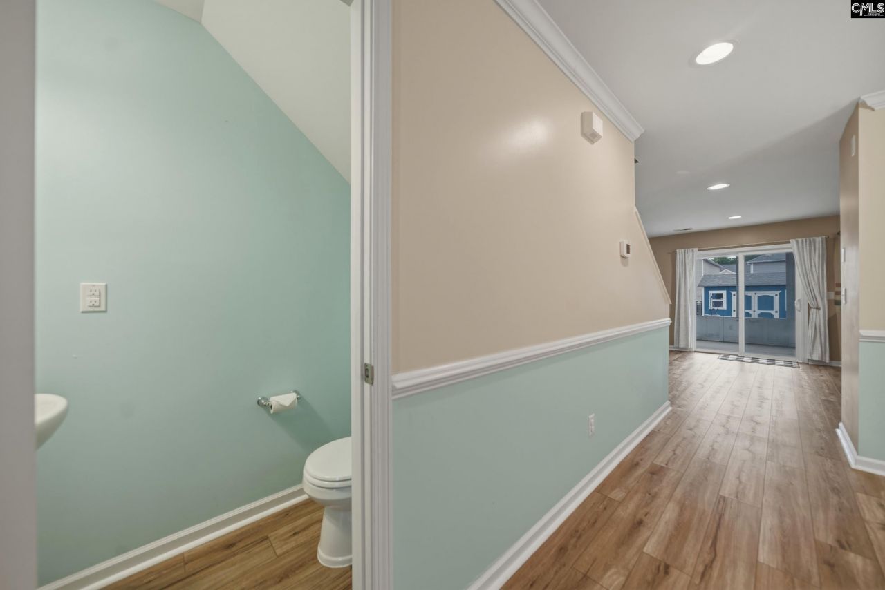 76 Crusader Court Photo 6